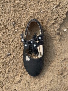 Mahmoud Chatah: black peraly princess shoe